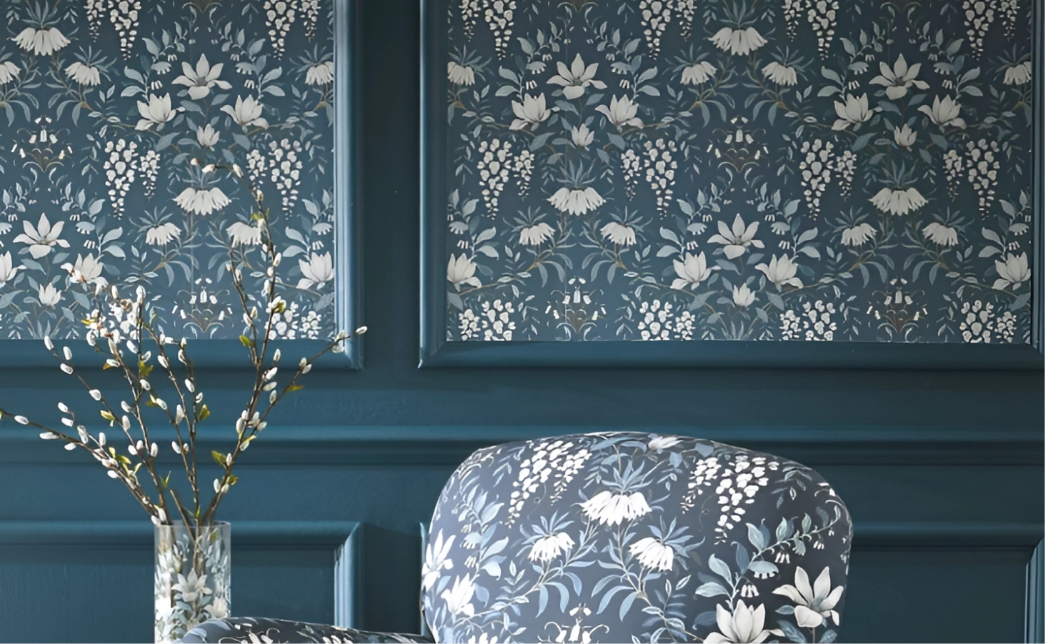 Classic navy floral wallpaper from la signature collection